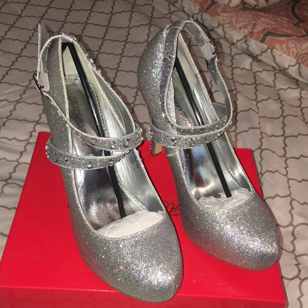 Silver Glitter Heels - image 1